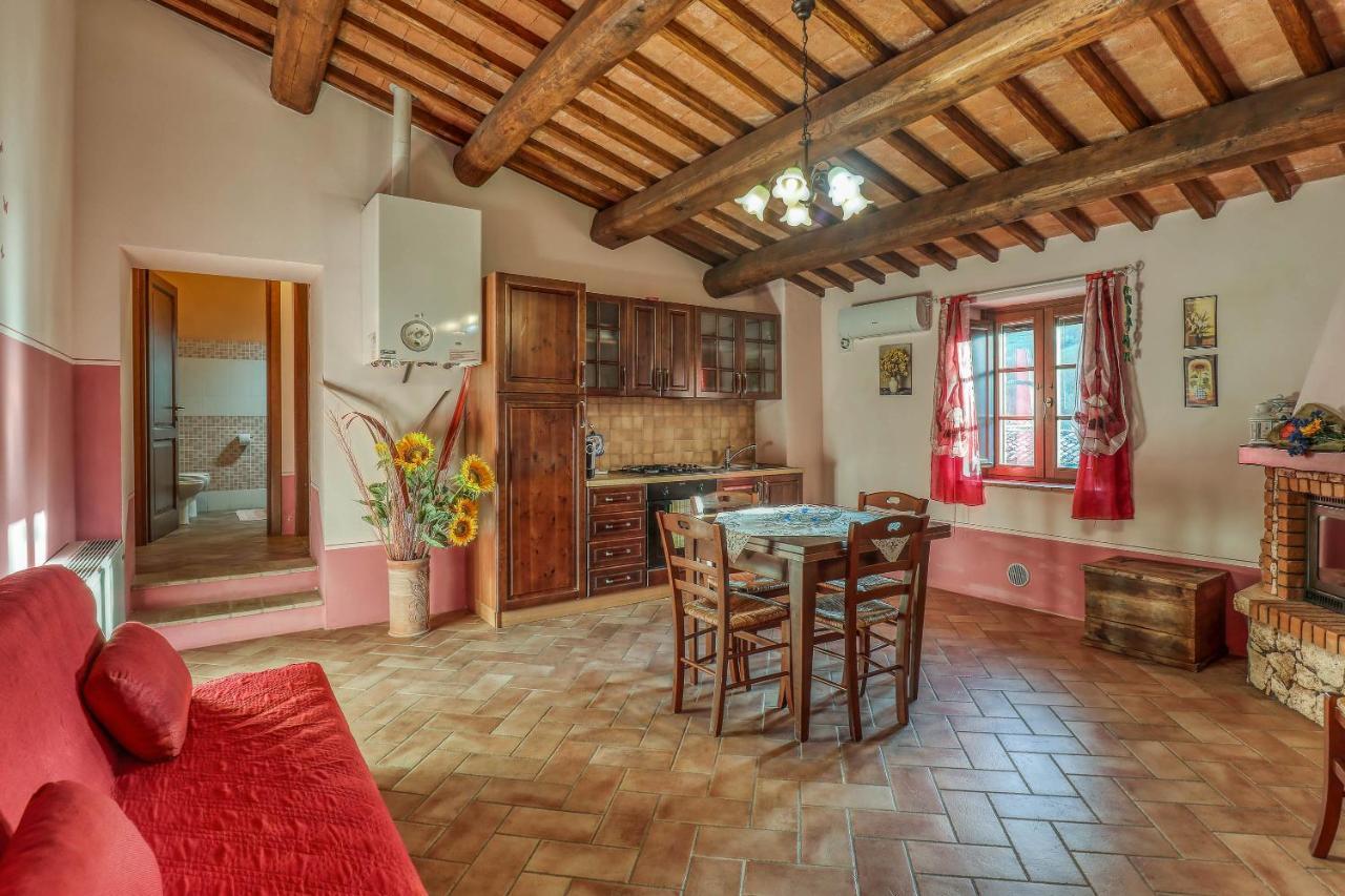 Agriturismo Podere San Giorgio Радикофани Экстерьер фото