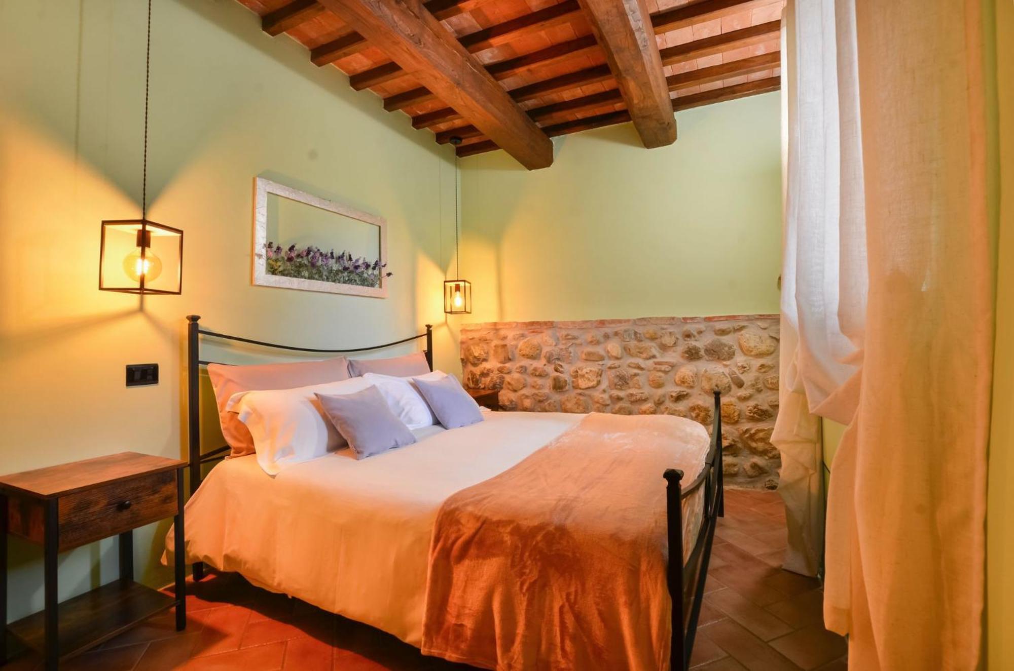 Agriturismo Podere San Giorgio Радикофани Экстерьер фото