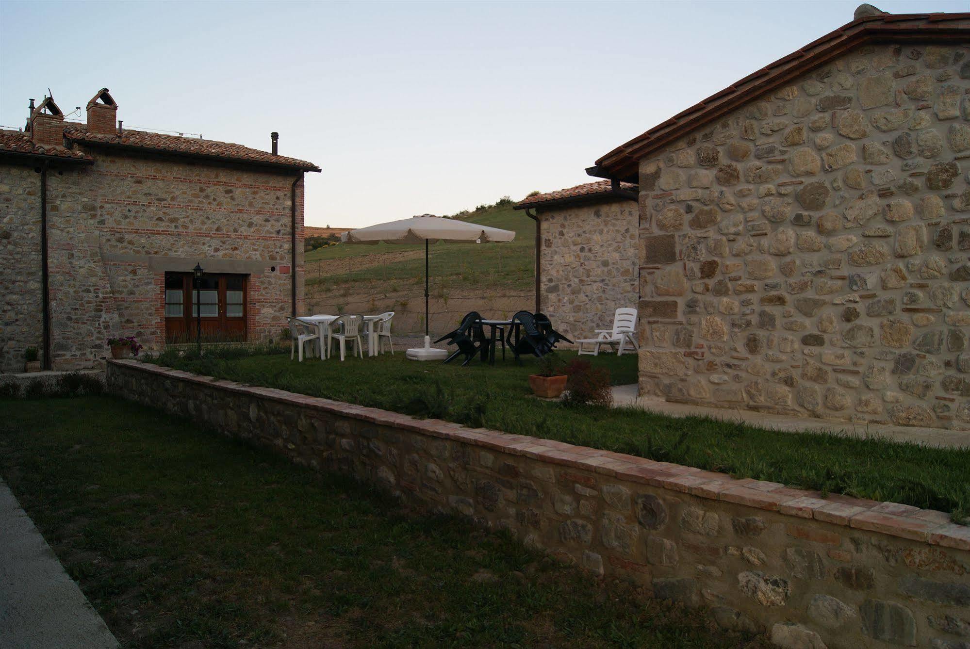 Agriturismo Podere San Giorgio Радикофани Экстерьер фото